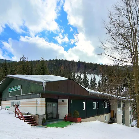 Hotel Lenka 3*