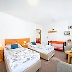 Lenka Hotel 3*