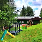 Lenka Szálloda 3*