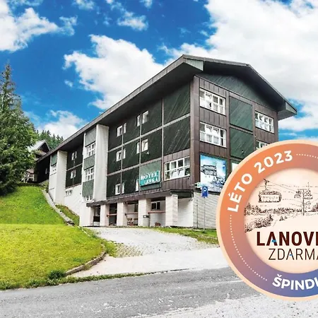 Lenka Hotel 3*