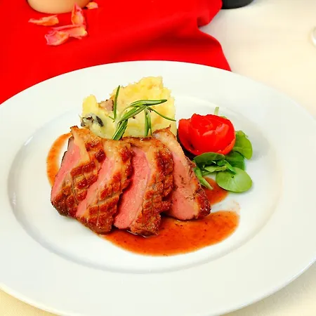 Lenka Hotel Špindlerŭv Mlýn