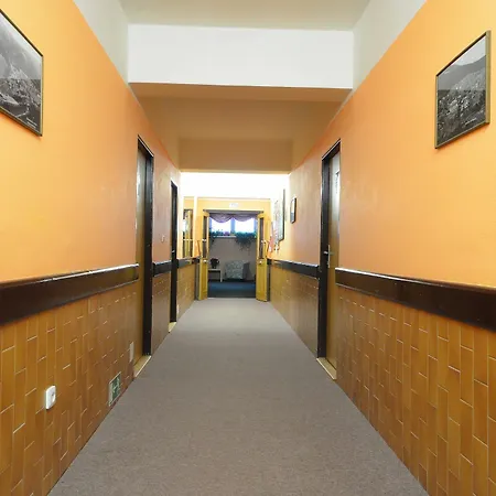 Lenka Hotel Špindlerŭv Mlýn